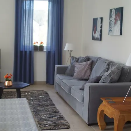 Apartment Das Gelbe Haus 1